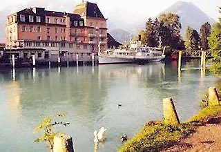 Lodge Du *